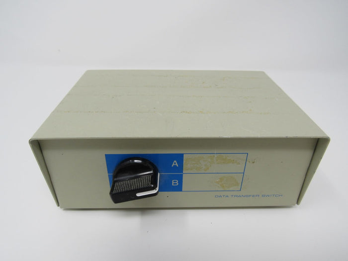 D89-Data-Transfer-Switch-Serial-2-Way-AB-Male-DB502-0002-584 5
