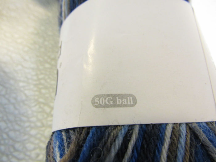 Darn-Good-Yarn-Super-Wash-Wool-Sock-Yarn-Multicolored-4-Skeins-80-Yards-Each-778 6