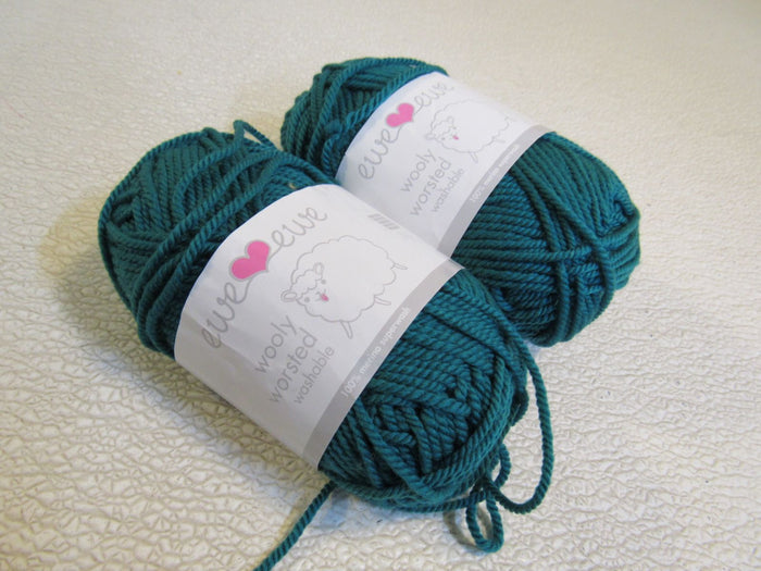 Ewe-Ewe-Wolly-Worsted-Yarn-Teal-2-Skeins-95-Yards-Each-Fine-Merino-766 2