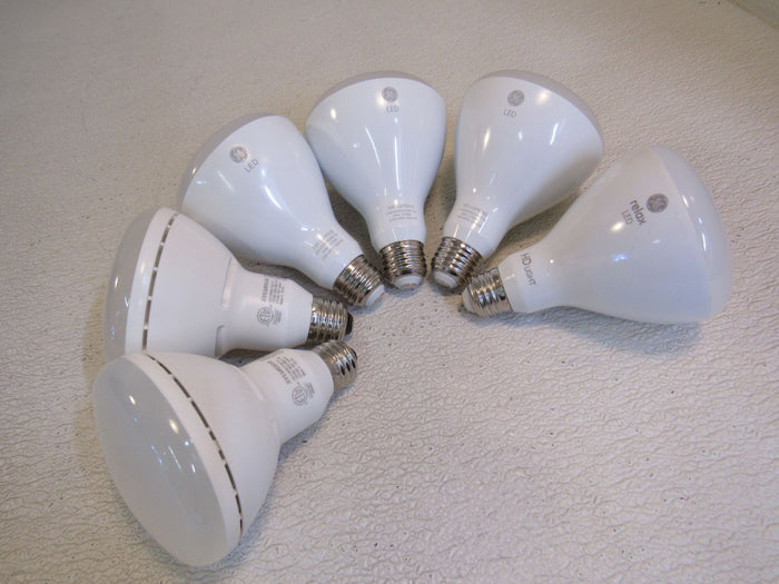 GE-Sylvania-Lot-of-6-LED-Bulbs-Can-Flood-Lights-White-366 1