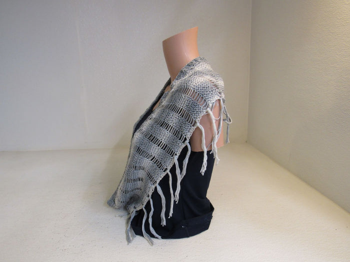 Handcrafted-Shawl-Gray-Cream-Boho-Textured-Fringes-Cotton-Female-Adult-492 6