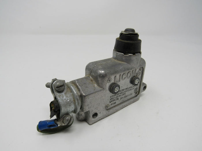 Licon-Snap-Switch-Plunger-15A-125-or-250-VAV-8739-30-2000100-778 1