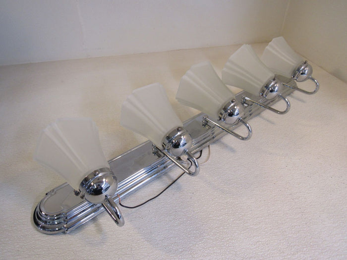 Standard-Bathroom-Fixture-Wall-Mount-Light-5-Bulbs-36in-x-8in-508 2