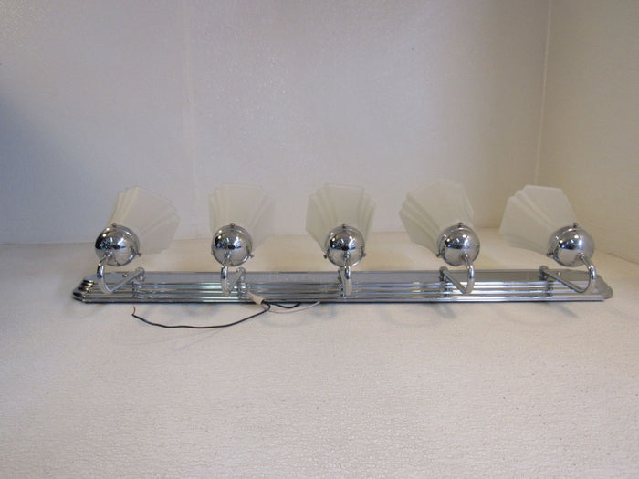 Standard-Bathroom-Fixture-Wall-Mount-Light-5-Bulbs-36in-x-8in-508 3