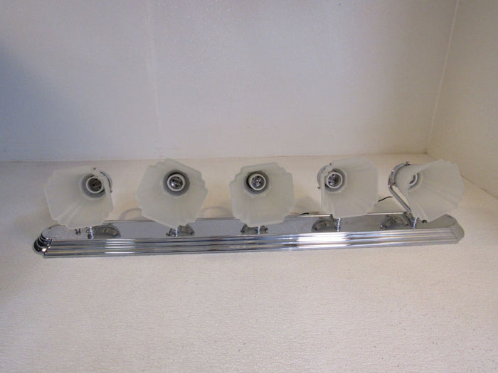Standard-Bathroom-Fixture-Wall-Mount-Light-5-Bulbs-36in-x-8in-508 4