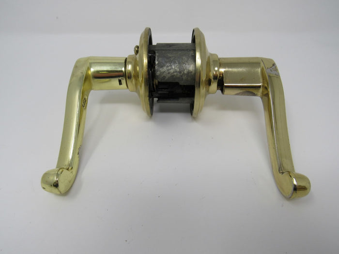 Standard-Lever-Handle-Keyed-Entrance-Lock-Polished-Brass-158 6