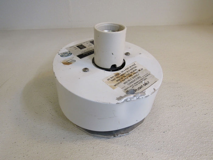 Sterner-Uplight-Fixture-100-Watts-8in-x-8in-Use-348222-Metal-474 1